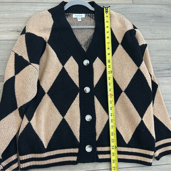 Black and Tan Argyle Women's Sweater - Picture 8 of 11